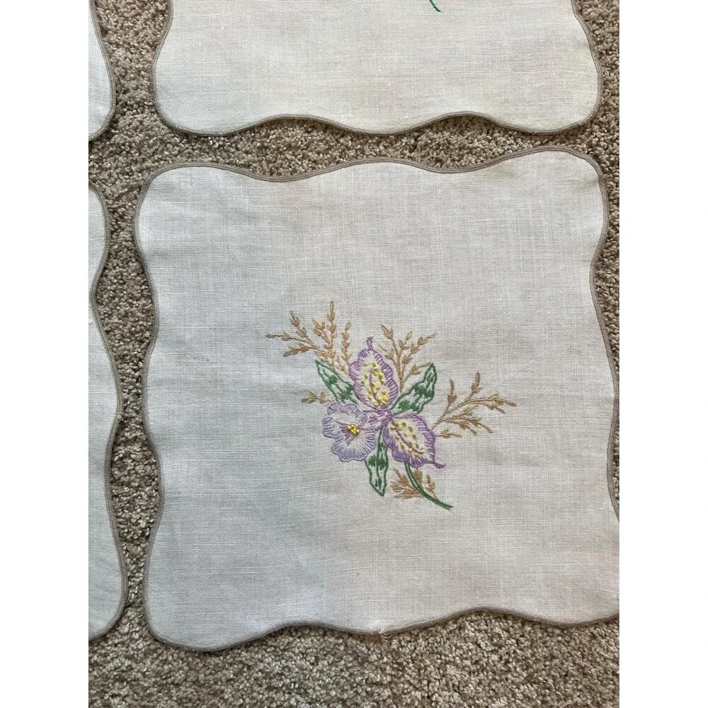 Floral Hand Embroidered Vintage Linen Napkins 4 pieces